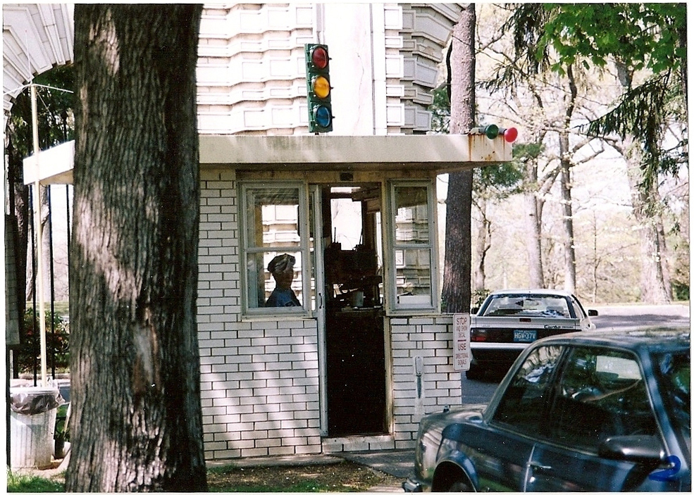 Ninth Street Security Grardhouse 1991